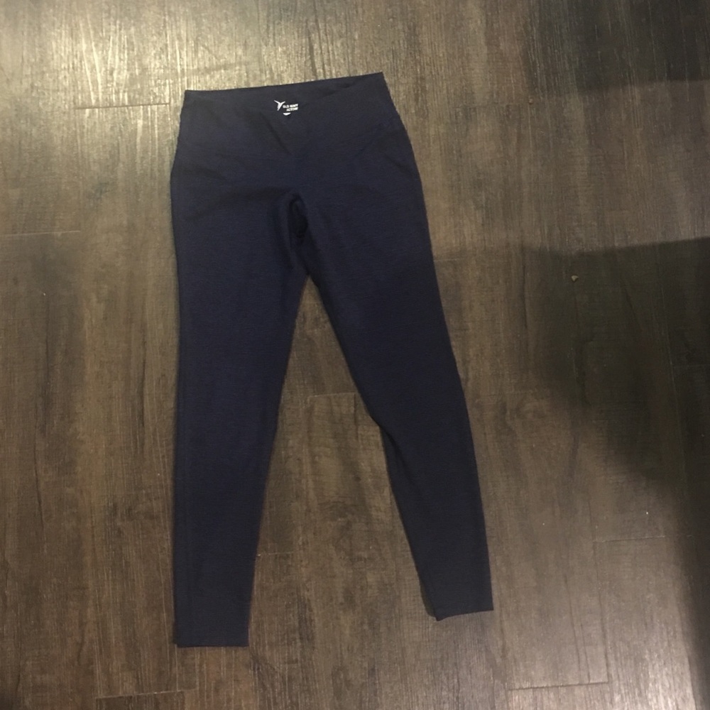 Athletic leggings